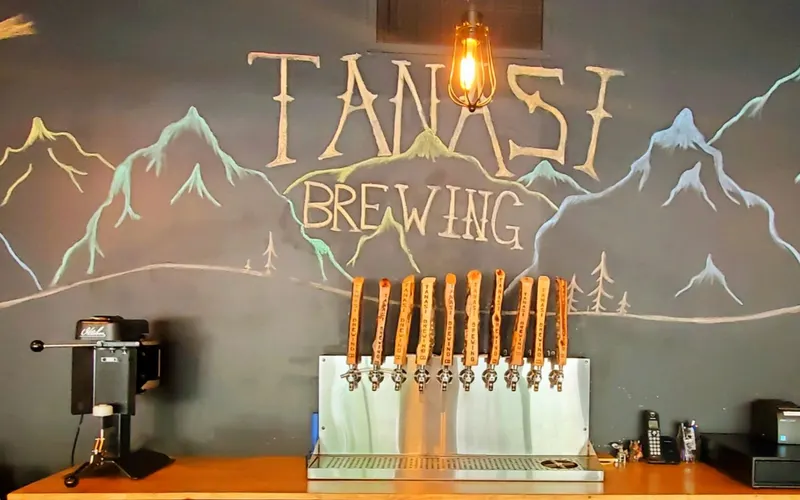 Tanasi Brewing & Supplies photo